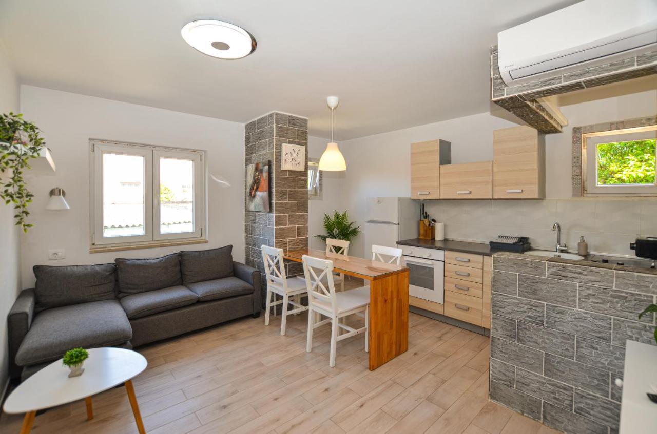 Apartments Iris Rovinj Eksteriør billede